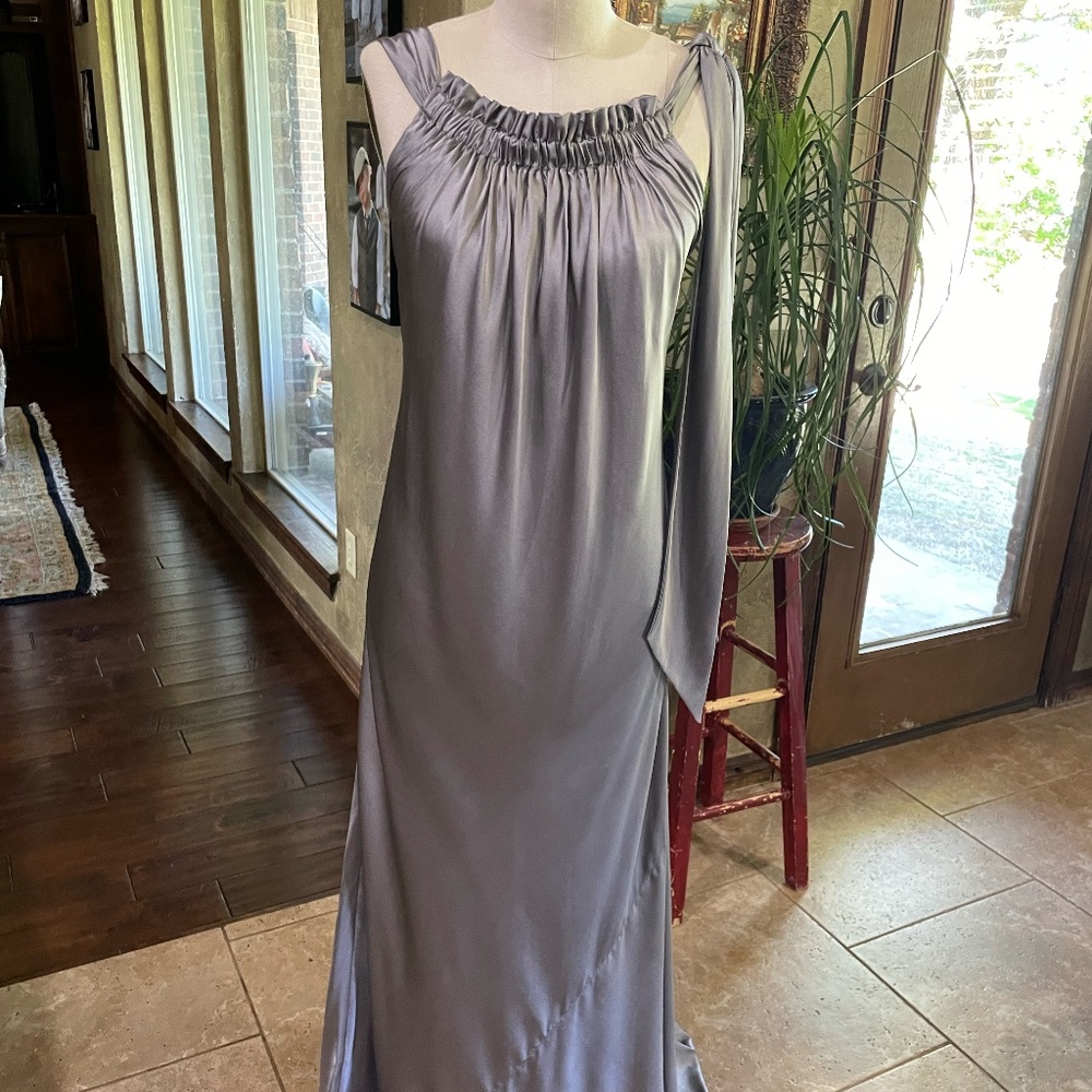Gorgeous 100% Silk Maternity Evening Gown-A pea in the Pod